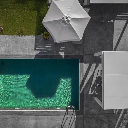 Blue Wind Ii ヴィラ Sarakinádhon