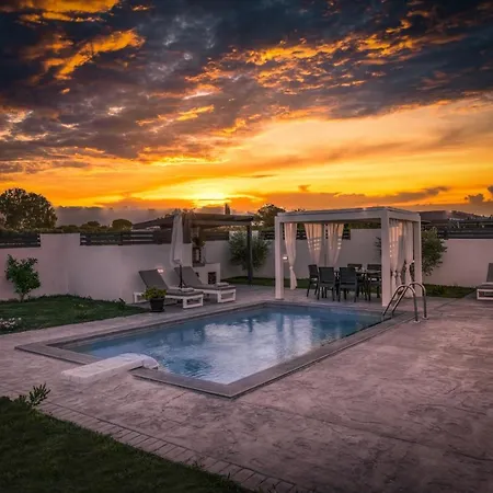 Blue Wind Ii Villa *